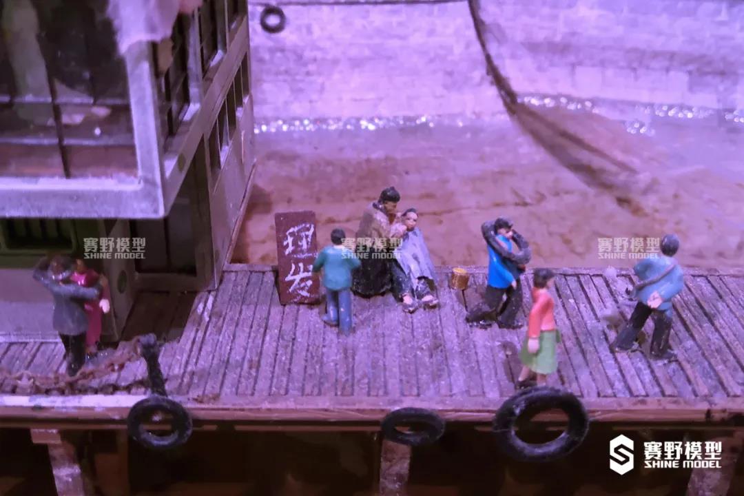 地摊经济回归，看看有哪些名人都来摆地摊了？