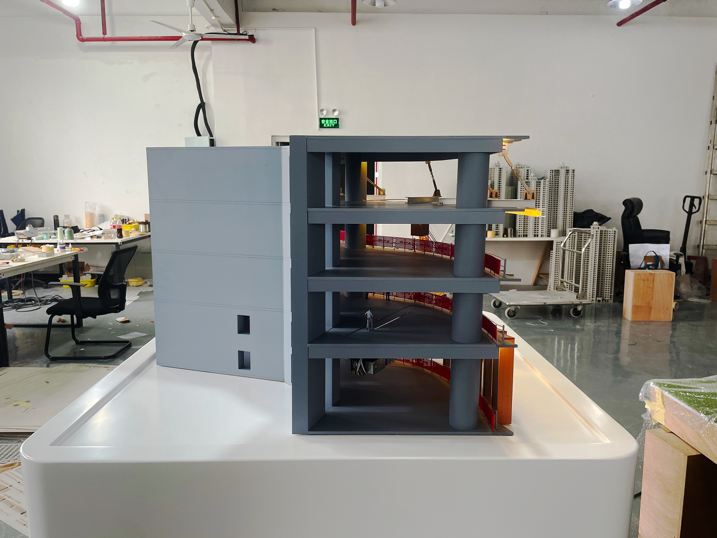 深圳湾超级总部基地C塔施工场景模型